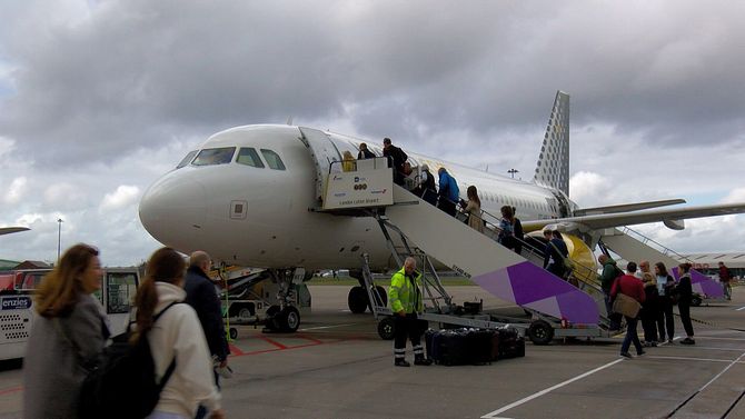 Î‘Ï€Î¿Ï„Î­Î»ÎµÏƒÎ¼Î± ÎµÎ¹ÎºÏŒÎ½Î±Ï‚ Î³Î¹Î± London Luton Airport sees busiest-ever in July