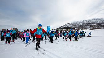 elenor Karusellen arrangeres denne sesongen for 15. gang. Over 70 000 barn opp til 13 år fra 510 klubber landet rundt deltar i det som er Skiforbundets viktigste og største rekrutteringstiltak.