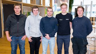 De fem håbefulde elektrikerlærlinge, som skal kæmpe om at blive Danmarks bedste elektrikerlærling.