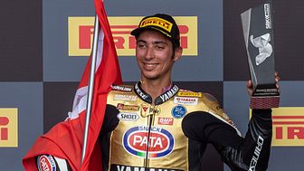 スーパーバイク世界選手権　T・ラズガットリオグル選手が、ヤマハにとって2009年以来となるチャンピオンを獲得