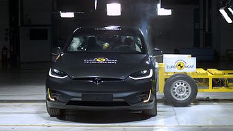 Tesla Model X side impact test Dec 2019