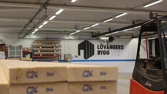 Med ny fabrik kan Lövångers Bygg möta den stora efterfrågan.