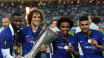 Chelsea kunne heve Europa League-trofeet etter finalekampen mot byrival Arsenal. Bilde: Scanpix/Kirill Kudryavtsev