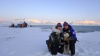 Gudmødrene til hybridskipet MS Fridtjof Nansen er de første kvinnene som noen gang har overvintret på Svalbard. Foto: Hearts in the Ice. 