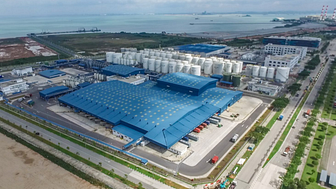 The new Shell Tuas lubricants plant in Singapore. (Photo by Shell)