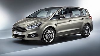 Ford presenterer nye S-MAX – nå også med AWD - på den internasjonale bilutstillingen i Paris.