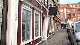 Anrika lokalen blir deras nya kontor – Insatt flyttar in i ett av Jönköpings äldsta hus