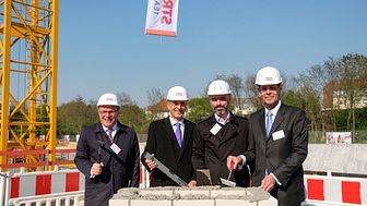 Marcus Kaller, Member of the Management Board of STRABAG AG; Dr. Thomas Birtel, CEO of STRABAG SE; Florian Molzbichler, MHM architects; Dr. Alexander Tesche, Member of the Management Board of Ed. Züblin AG