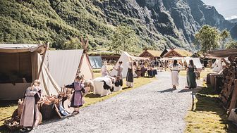 Reis 1000 år tilbake i tid og møt ekte vikinger i Gudvangen
