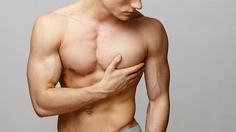 We all think that when it comes to breasts, they’re a concern pertaining only to the fairer gender. However, men do have breasts – even milk ducts.