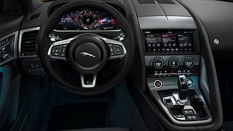 Jag_F-TYPE_22MY_R_Coupe_Interior_120421_002