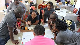 Grupparbete under workshopen med nätverket Kenya4Resilience, våren 2020. Foto: Job Mainye