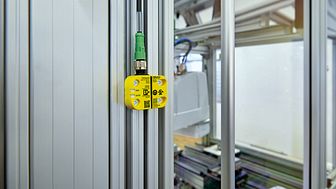 Safety switch system with IO-Link