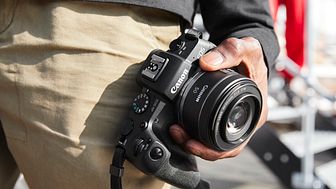 Canonilta kaksi uutta suosikkiobjektiivia EOS R -kamerajärjestelmään - Canon RF 50mm F1.8 STM  ja Canon RF 70-200mm F4L IS USM