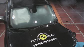 Jeep Renegade Euro NCAP testing video December 2019