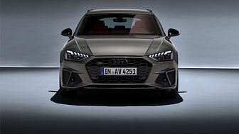 Audi A4 Avant (terragrå)