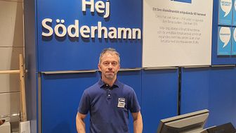 I morgon, torsdag, öppnar en helt omgjord JYSK-butik i Söderhamn. Här Björn Forsgren, butikschef i Söderhamn sedan 15 år.