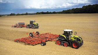 Tractors with crawler tracks – AXION 900 TERRA TRAC and XERION 5000