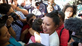 Teodora del Carmen Vásquez släpps från fängelset. Foto: Amnesty International