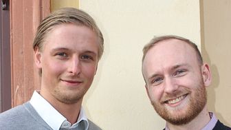 Emil Svensson och Jacob Lundberg har med sin idé om en enklare och säkrare betalningslösning för begagnatmarknaden antagits till inkubatorprogrammet.