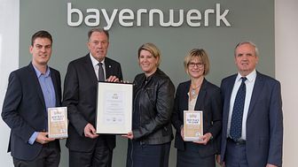 „Der beste Ort, um zu lernen“ – Auszubildende geben dem Bayernwerk ein besonderes Gütesiegel - Bayernwerk erhält Zertifikat für Ausbildungsqualität 