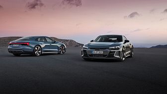 Audi e-tron GT (Kemoragrå) og Audi RS e-tron GT (Daytonagrå)