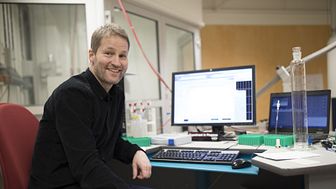 Fredrik Almqvist, professor i organisk kemi vid Umeå Universitet. Foto: Mattias Pettersson