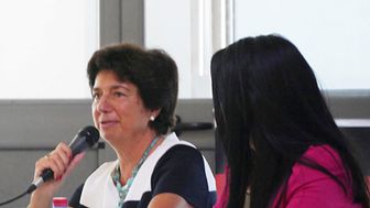 Prof. Dr. Dolores Sanchez Bengoa (li.), Programmkoordinatorin Imen Gannouni.