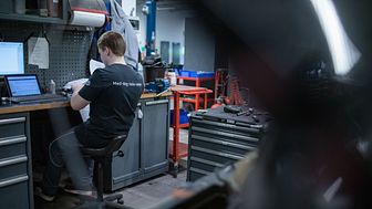 Alle mekanikere i Sulland-gruppen sertifiseres i Varme arbeider. Trainors e-læringskurs sørger for god kvalitet og effektiv kursadministrasjon. Foto: Sulland