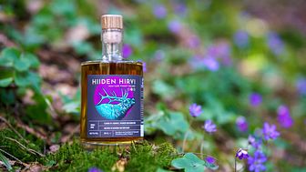 Teerenpeli Hiiden Hirvi – finsk whiskymystik och en väldigt stökig älg.