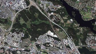 Ett exempel på hur det gröna Stockholm minskar. Här ser vi området runt Igelbäcken naturreservat i Stockholm, Sundbyberg och Solna kommun år 2018.