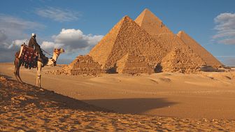 Cairo: Ancient Pyramids and The Sphinx 