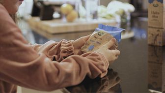 Arlan uuden juuston matka maatilalta kauppaan on maailman läpinäkyvin – kuluttajille on tarjolla suomalaisen innovaation avulla avattua ainutlaatuista tietoa