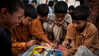 Trygga platser för flyktingbarnen i Pakistan 