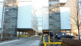Norrlands universitetssjukhus, västra entrén.jpg