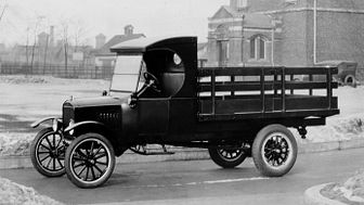 1924 Ford Model TT stake bed truck neg 39952