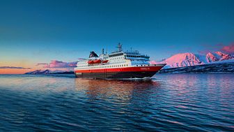 KJØPES TILBAKE: MS Nordlys. Foto: OLE C. SALOMONSEN/Hurtigruten