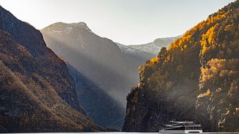 autumn_naeroyfjorden_future_fjordcruise_fjord_sverrehjornevik-9617.jpg