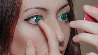 Roligt med skrämmande kontaktlinser till Halloween  – var försiktig annars blir de farliga på riktigt