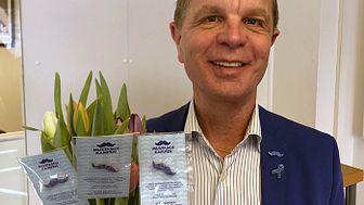 Kring Alla Hjärtans Dag kan du köpa mustaschpins i Guldfynd samtliga butiker. En perfekt liten gåva som verkligen gör skillnad tycker Göran Hellberg, Prostatacancerförbundets generalsekreterare.