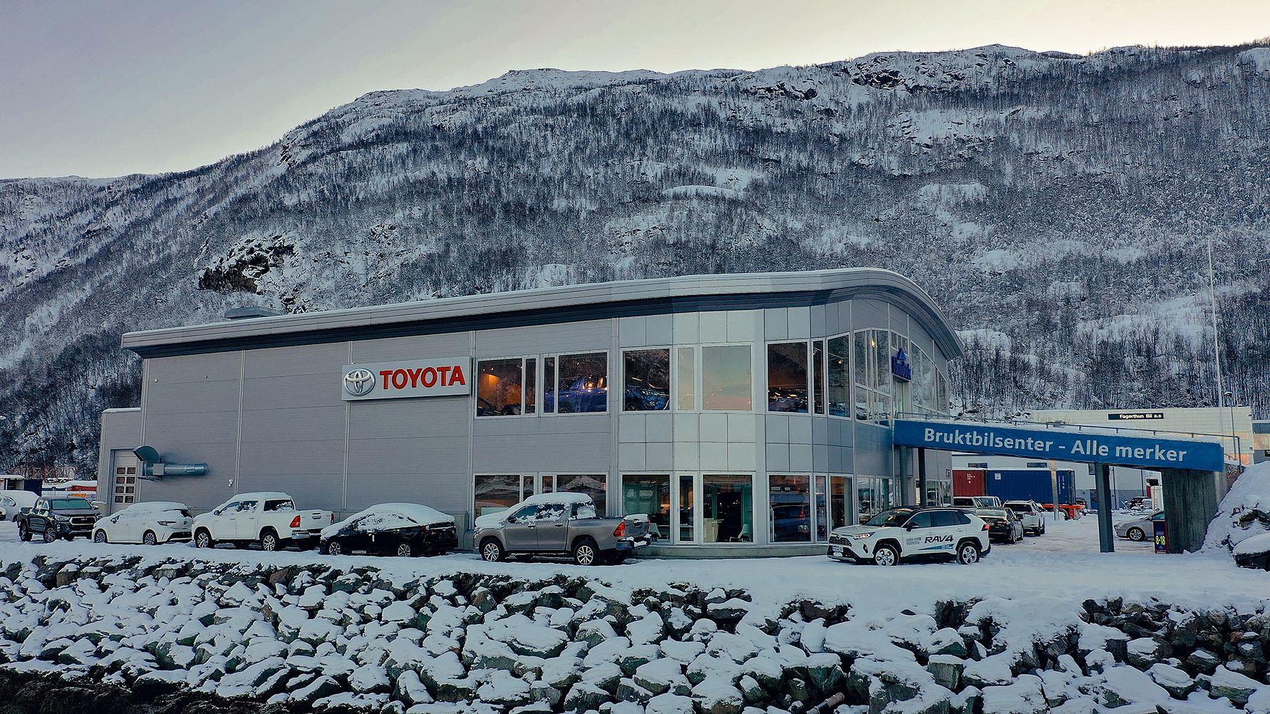 Toyota forhandleren Nordvik i Ankenesveien 1. Foto: Nordvik AS. Høyoppløselig bilde i bunnen av artikkelen.