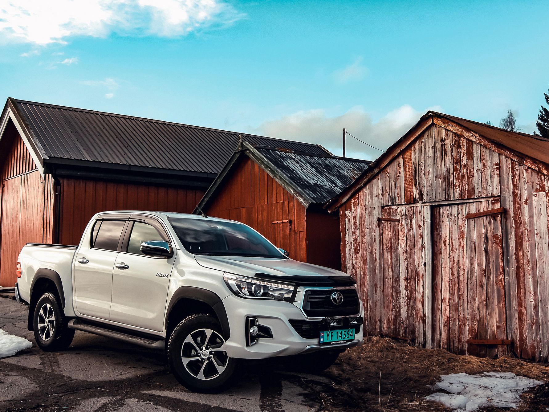 Toyota på salgstoppen: Hilux er Namsos mest solgte varebil første halvår. Foto: Nordvik AS. Høyoppløselig bilde i bunnen av artikkelen. 