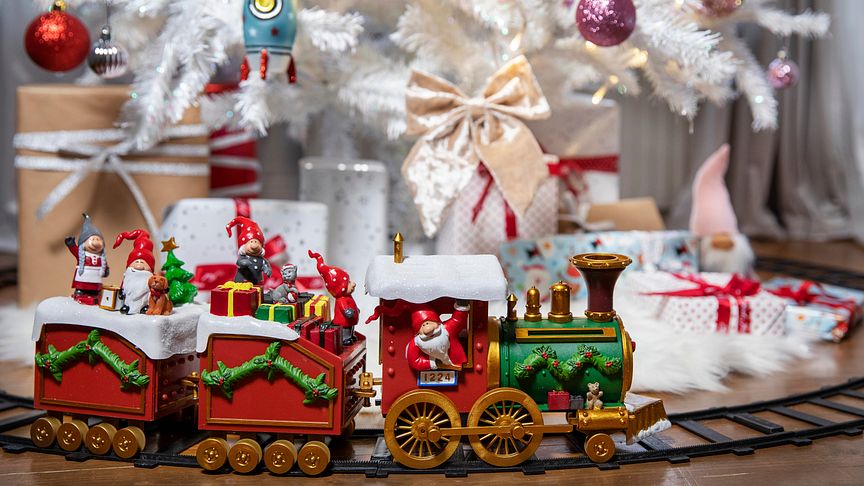 Rustas julenyheter gjør det enkelt å skreddersy juletreet, dekorasjoner, tekstiler og belysning etter din favorittstil.