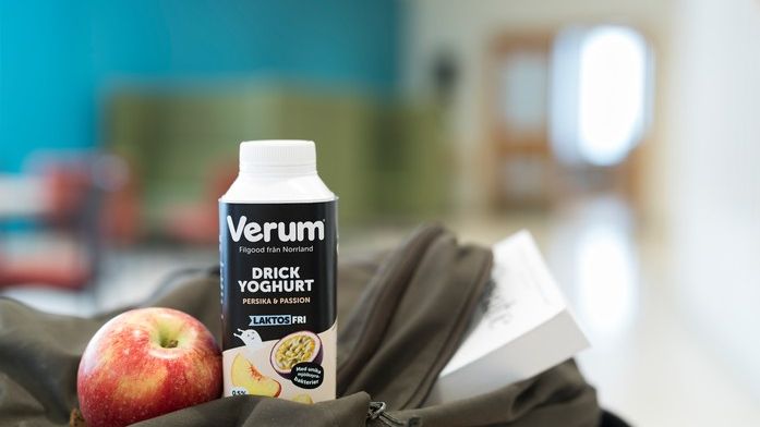 Unika mjölksyrabakterier kombineras med persika och passionsfrukt i Verums nya Drickyoghurt