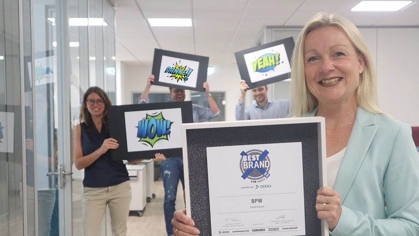 Katrin Köster, Head of Corporate Communications at BPW, and her team thank all voters for the ETM Award.