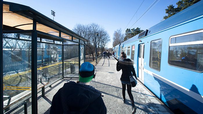 Långfredag den 15 april 2022 börjar Transdev köra trafiken på Roslagsbanan.