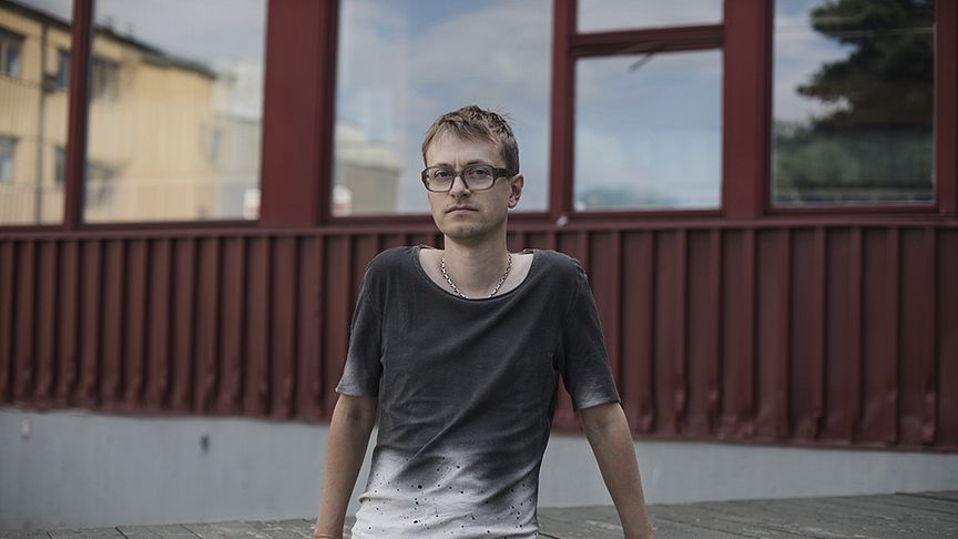 Malte Persson, 2021 års Brunnslockspoet. Fotograf Sofia Runarsdotter, källa Bonniers förlag.