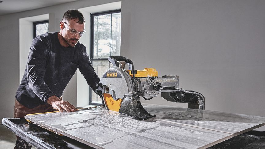 DEWALT Offers New 10-In. High Capacity Wet Tile Saw
