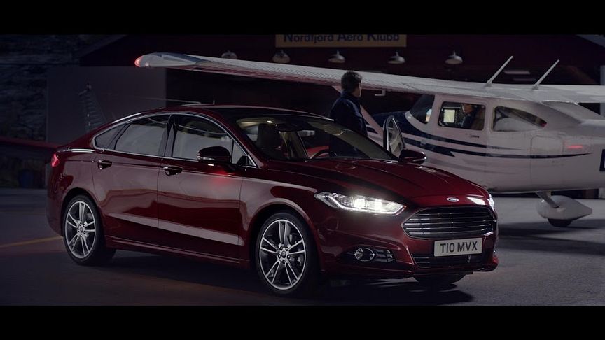 «The Fast and the Furious”-regissøren skapte dramatisk reklamefilm for nye Ford Mondeo på Sandane flyplass