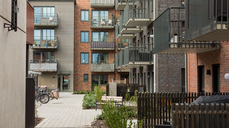 HFAB:s kvarter Lundgrens Trädgårdar färdigställdes 2020. Nu är byggnadsprojektet nominerat till Halmstads arkitekturpris.